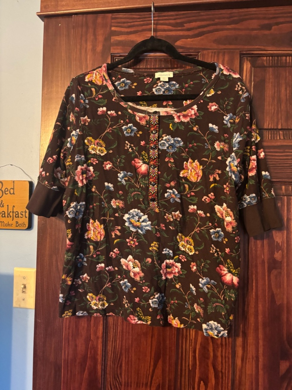 Sundance Floral Brown Short Sleeve Blouse with Multicolor Blossoms